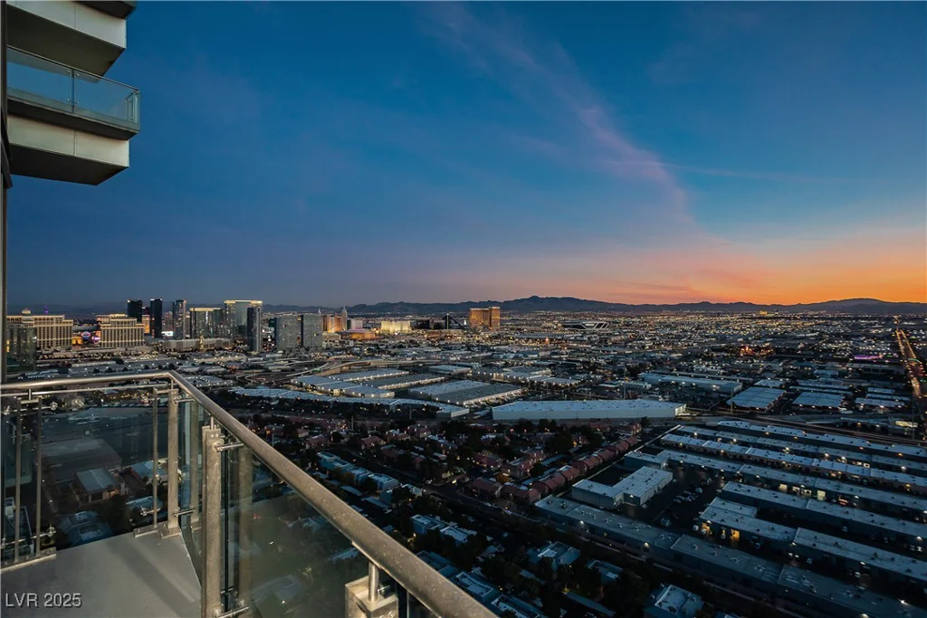 4381 Flamingo, Las Vegas, NV 89103