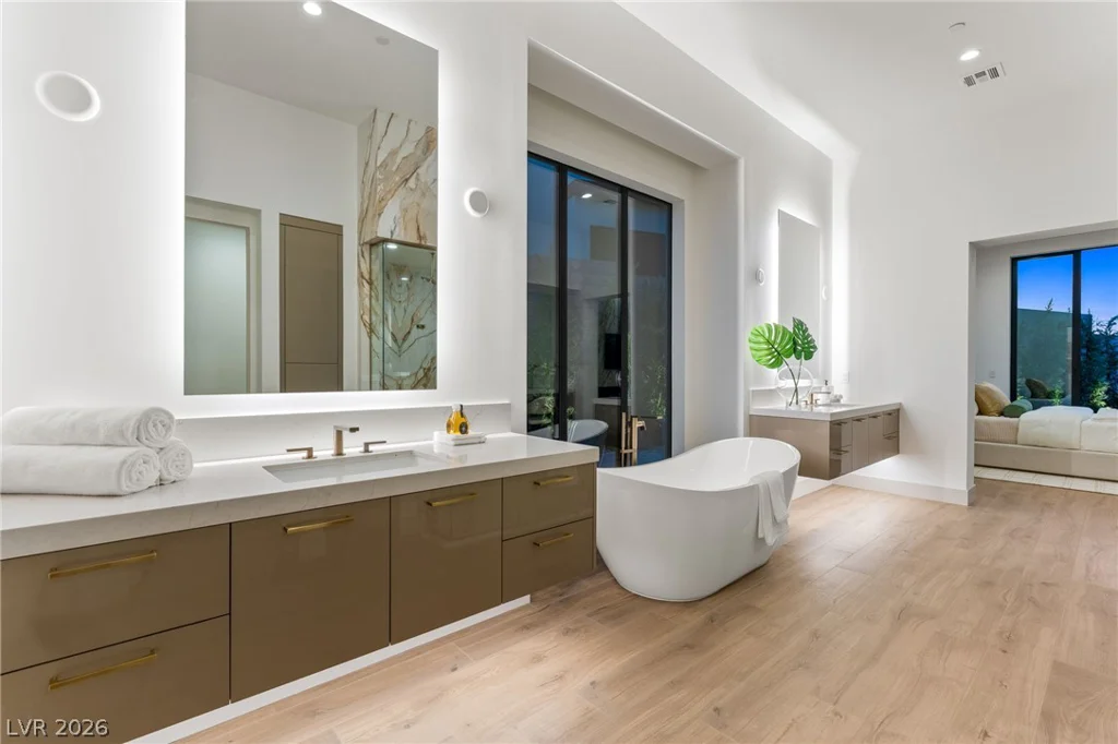 521 Overlook Rim, Henderson, NV 89012