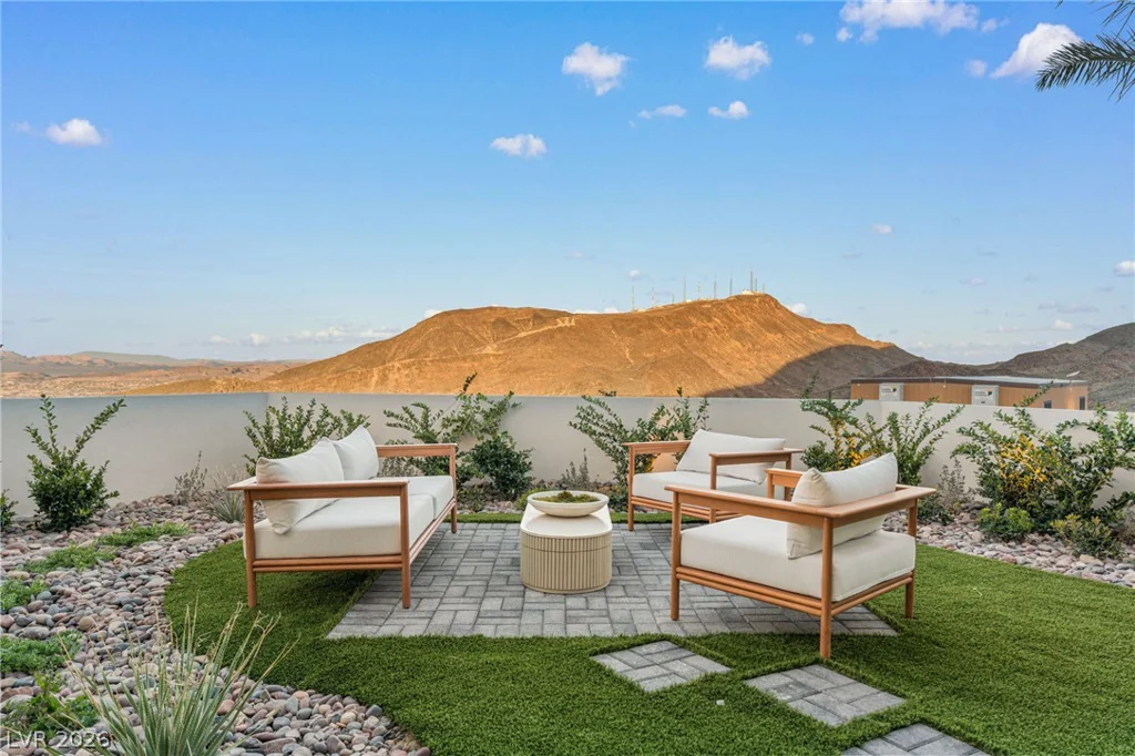 521 Overlook Rim, Henderson, NV 89012