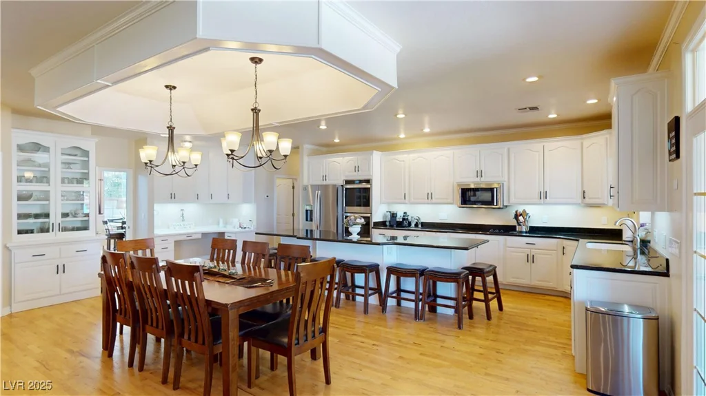 6440 Spanish Garden, Las Vegas, NV 89110