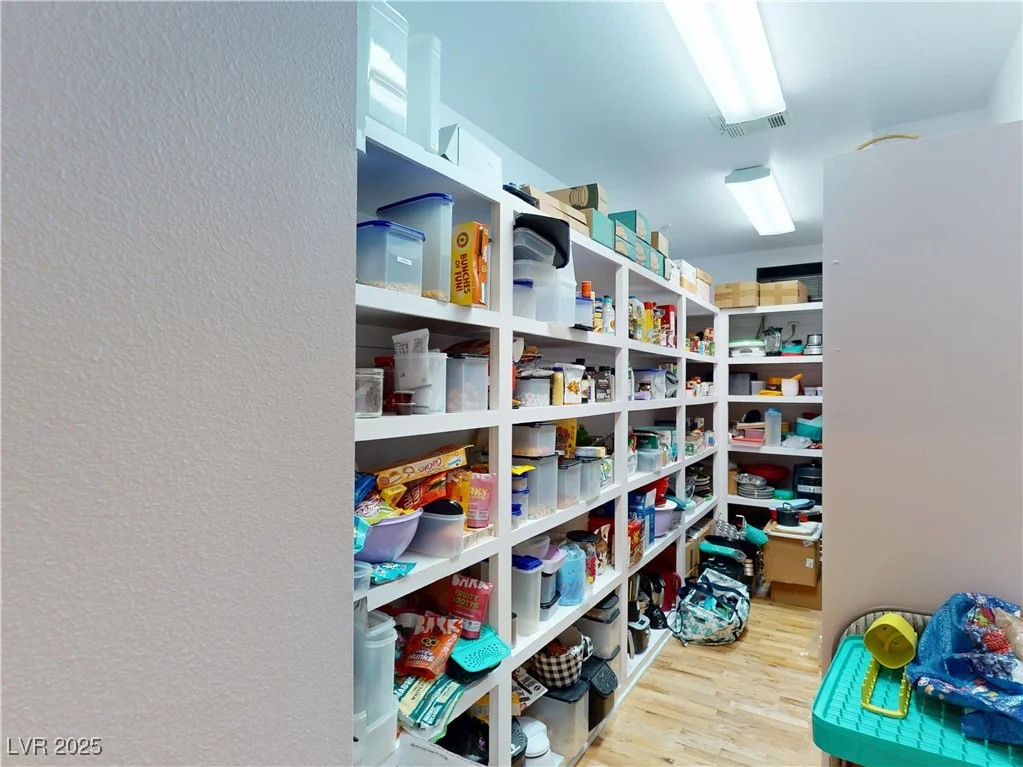 6440 Spanish Garden, Las Vegas, NV 89110