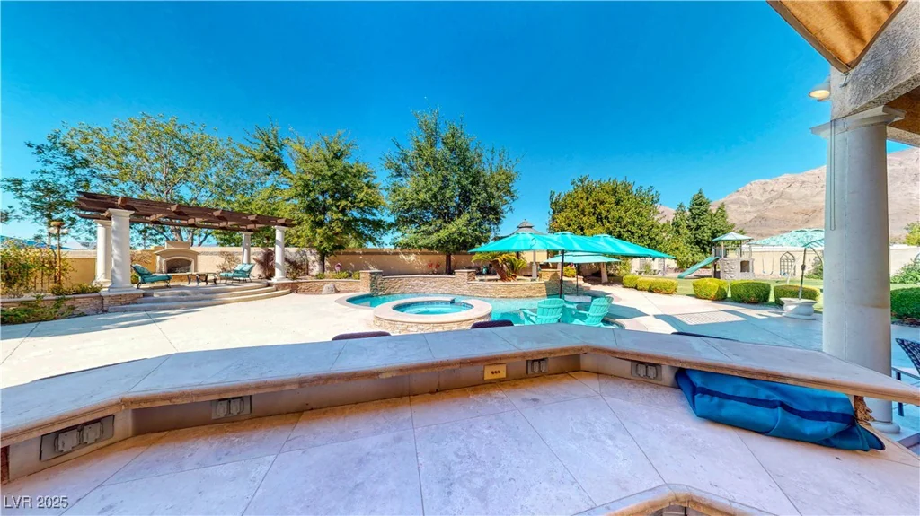 6440 Spanish Garden, Las Vegas, NV 89110