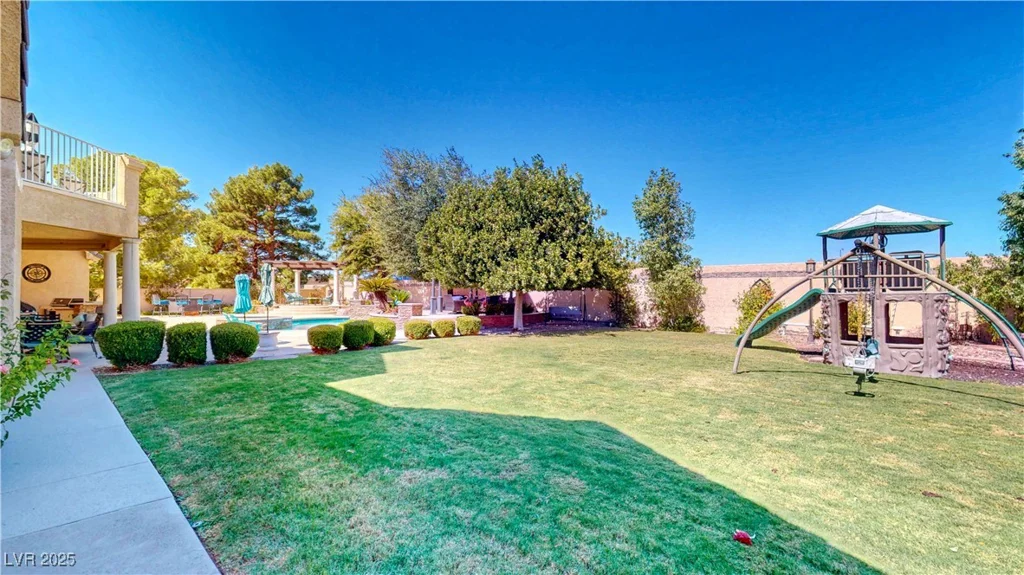 6440 Spanish Garden, Las Vegas, NV 89110
