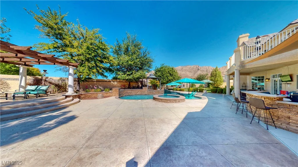 6440 Spanish Garden, Las Vegas, NV 89110