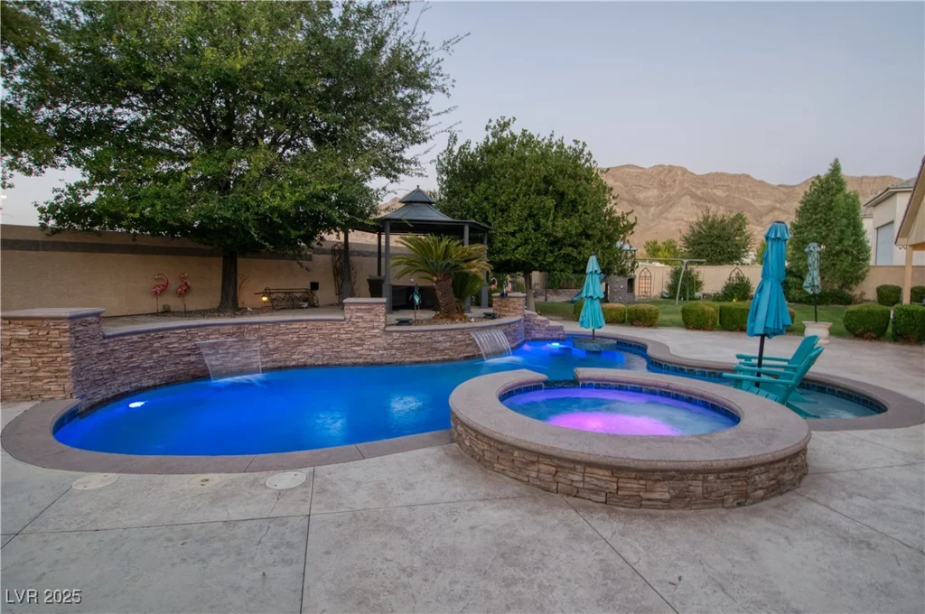 6440 Spanish Garden, Las Vegas, NV 89110