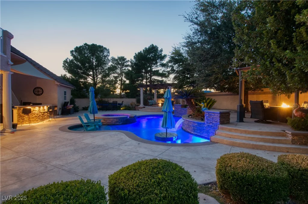 6440 Spanish Garden, Las Vegas, NV 89110