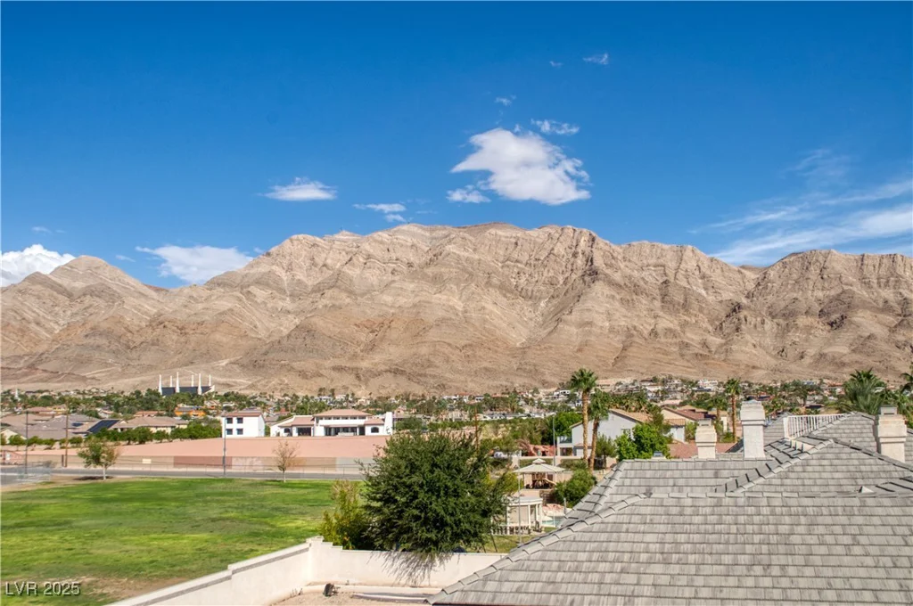 6440 Spanish Garden, Las Vegas, NV 89110