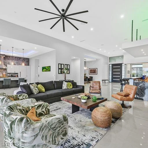 5400 Mello, Las Vegas, NV 89131