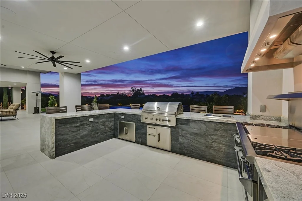 5400 Mello, Las Vegas, NV 89131