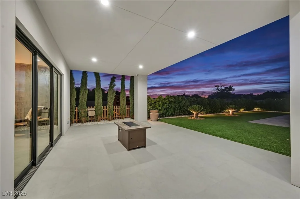 5400 Mello, Las Vegas, NV 89131