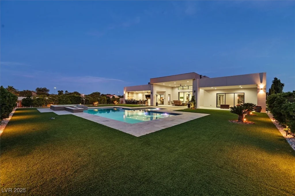 5400 Mello, Las Vegas, NV 89131