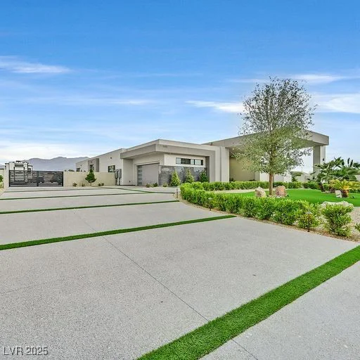 5400 Mello, Las Vegas, NV 89131