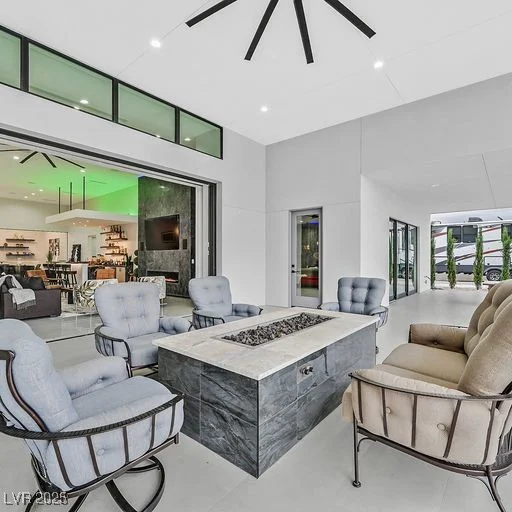 5400 Mello, Las Vegas, NV 89131