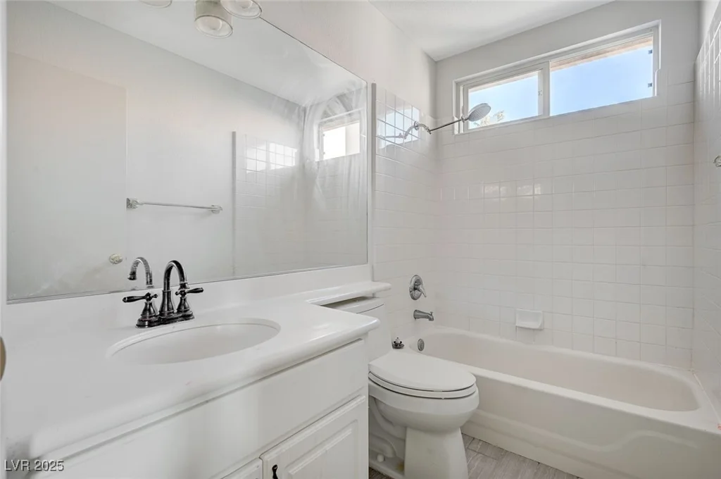 8776 Country View, Las Vegas, NV 89129