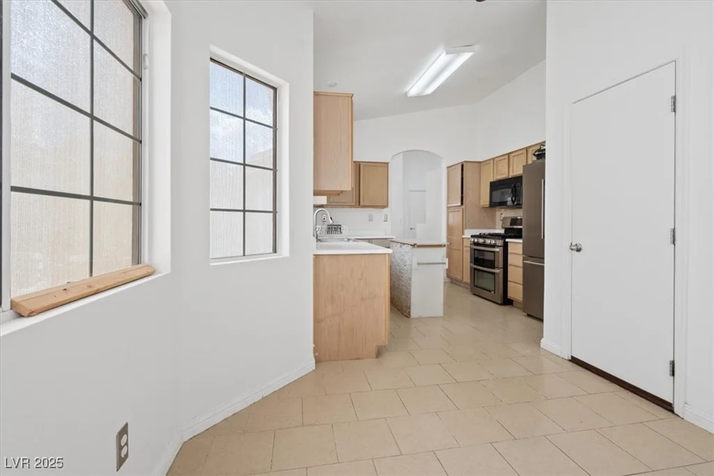 899 Hornbeak, Las Vegas, NV 89123
