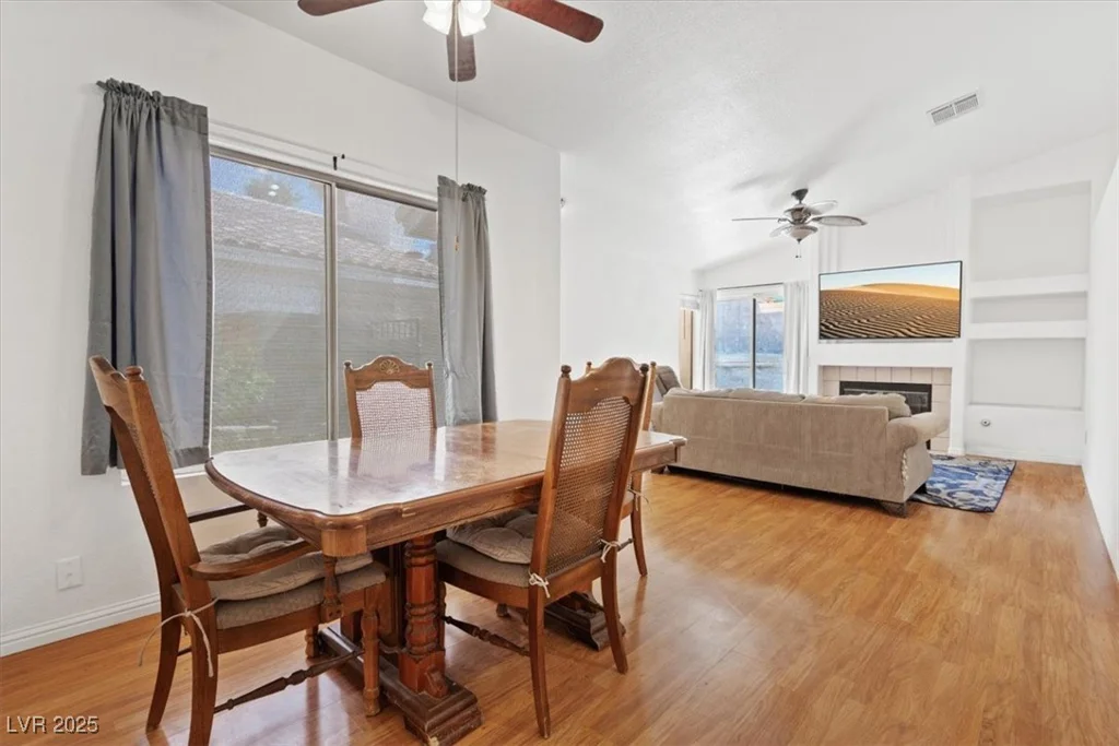 899 Hornbeak, Las Vegas, NV 89123