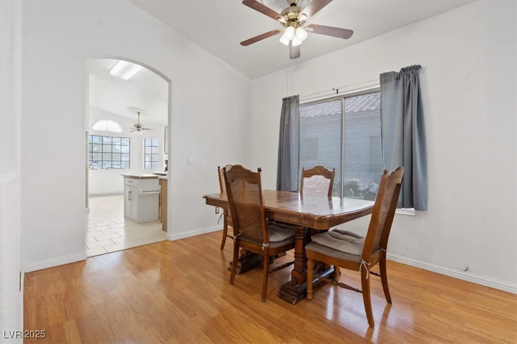 899 Hornbeak, Las Vegas, NV 89123