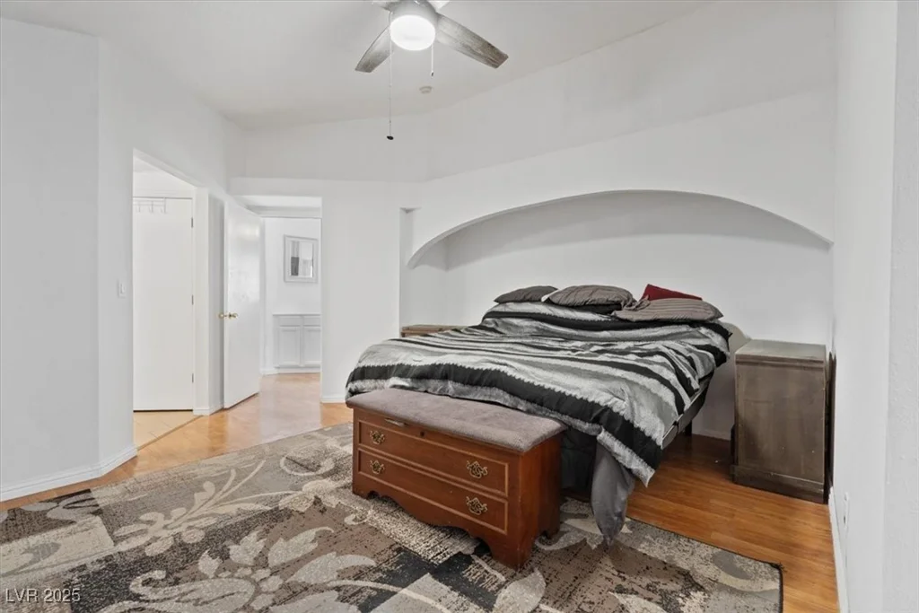 899 Hornbeak, Las Vegas, NV 89123