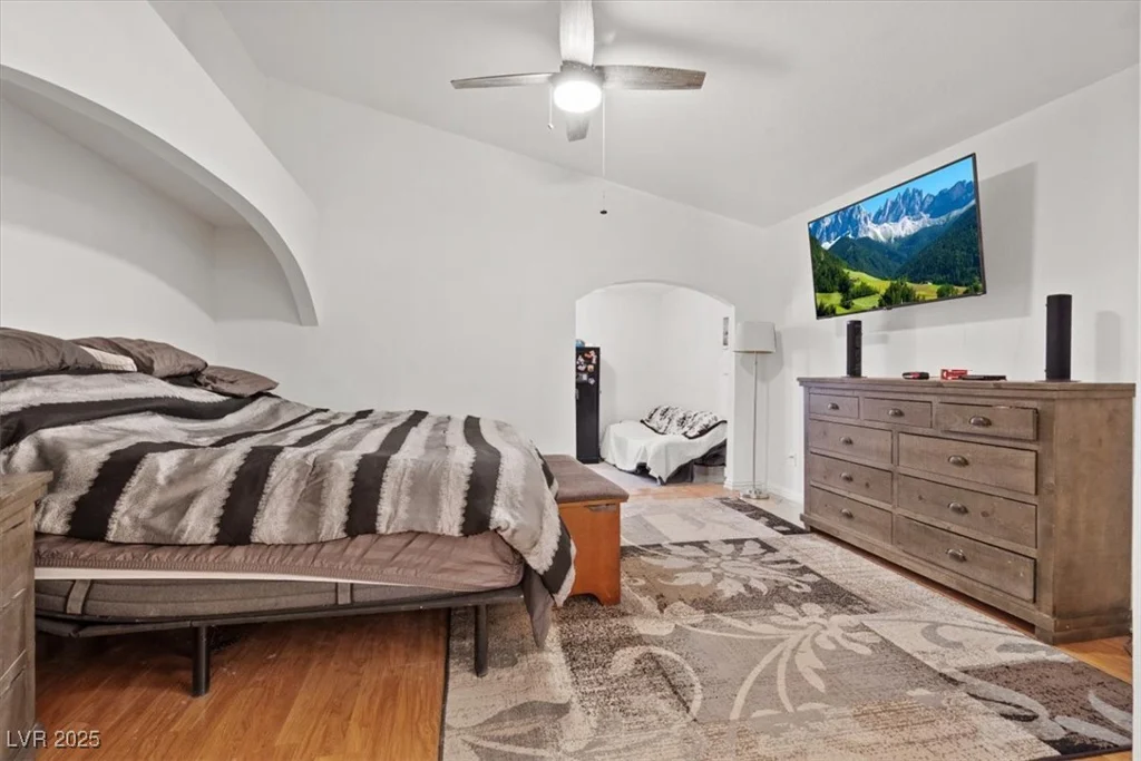 899 Hornbeak, Las Vegas, NV 89123