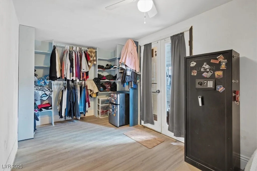 899 Hornbeak, Las Vegas, NV 89123