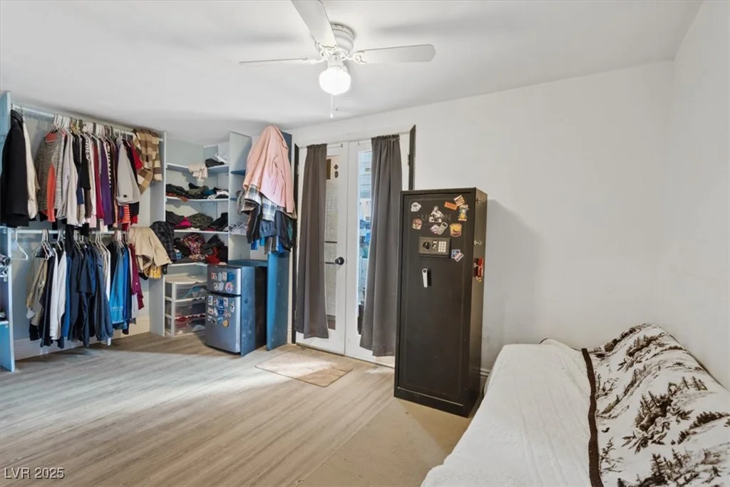 899 Hornbeak, Las Vegas, NV 89123