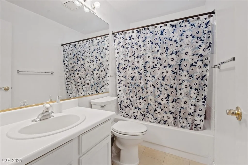 899 Hornbeak, Las Vegas, NV 89123