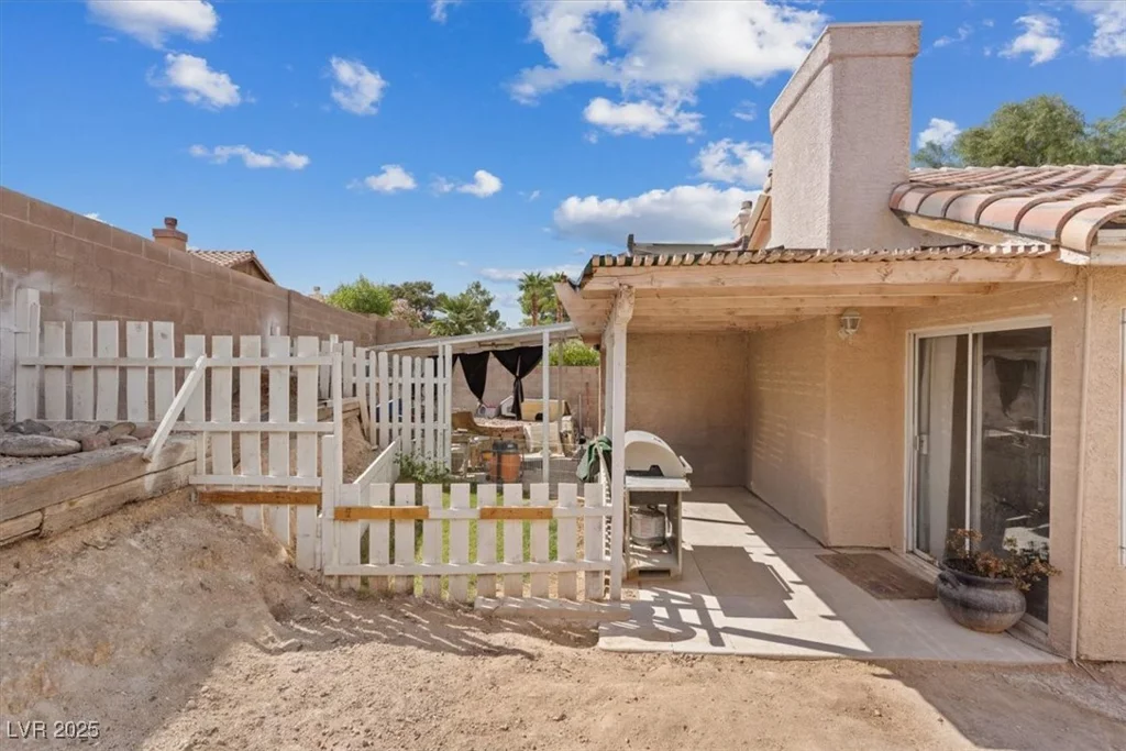 899 Hornbeak, Las Vegas, NV 89123