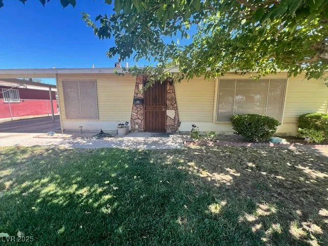 1643 E, Las Vegas, NV 89106
