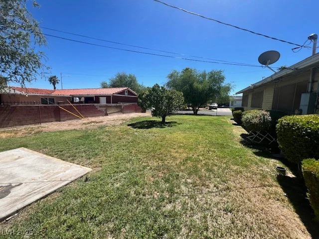 1643 E, Las Vegas, NV 89106