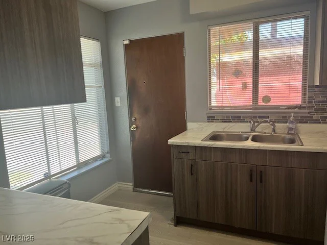 1643 E, Las Vegas, NV 89106