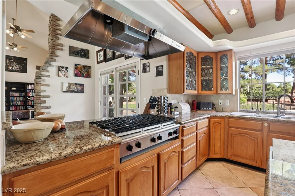 6600 Via Provenza, Las Vegas, NV 89131