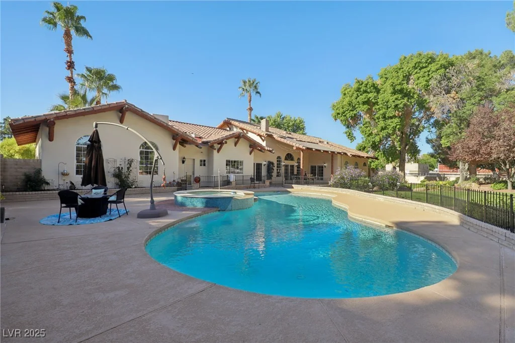 6600 Via Provenza, Las Vegas, NV 89131