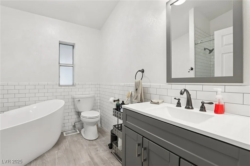 6600 Via Provenza, Las Vegas, NV 89131