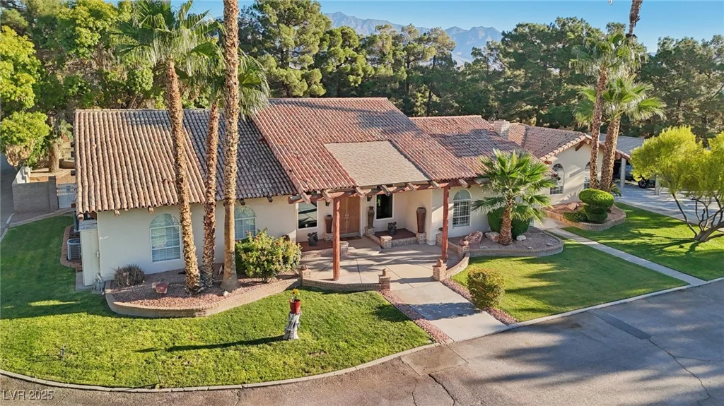 6600 Via Provenza, Las Vegas, NV 89131