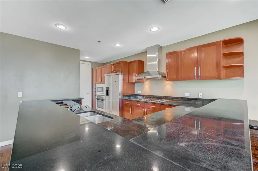 4575 Dean Martin, Las Vegas, NV 89103