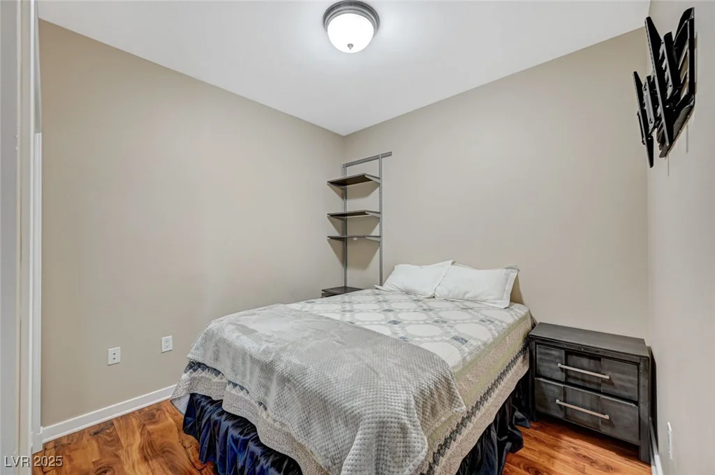 4575 Dean Martin, Las Vegas, NV 89103