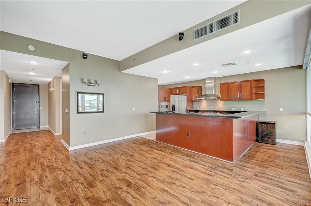 4575 Dean Martin, Las Vegas, NV 89103