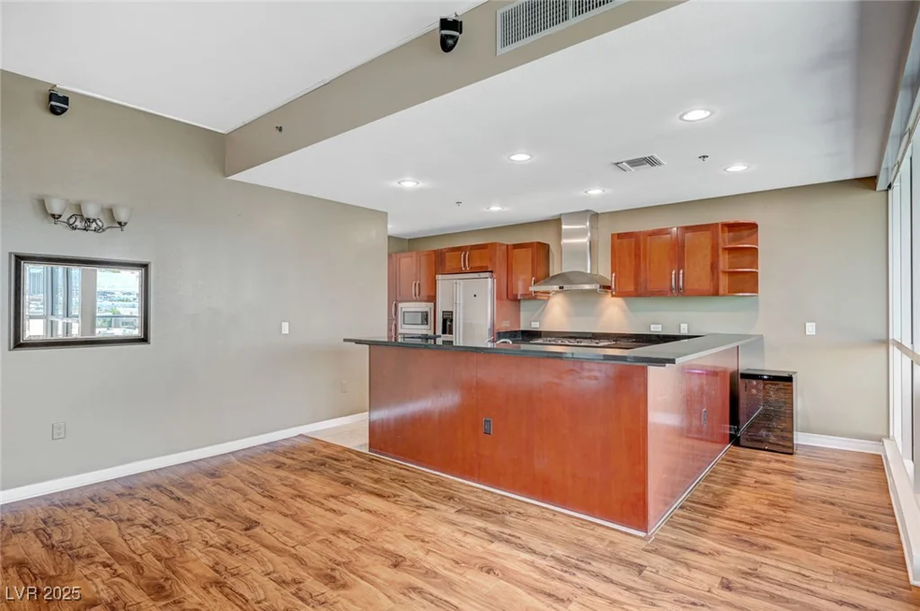 4575 Dean Martin, Las Vegas, NV 89103