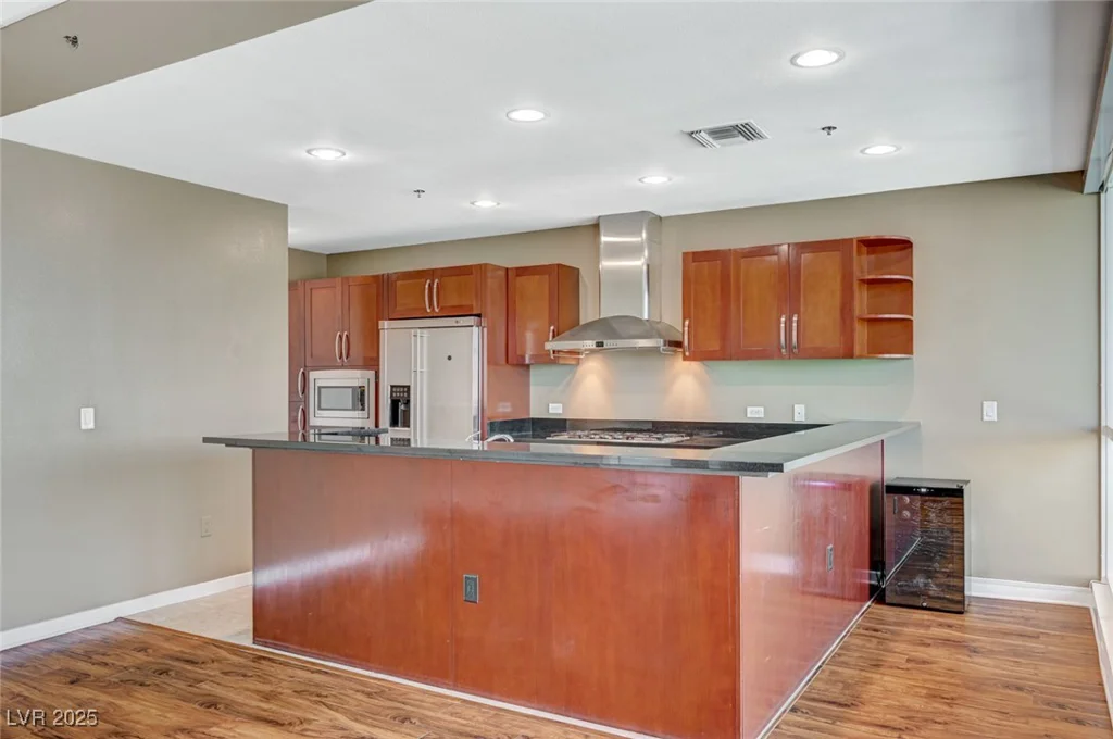 4575 Dean Martin, Las Vegas, NV 89103