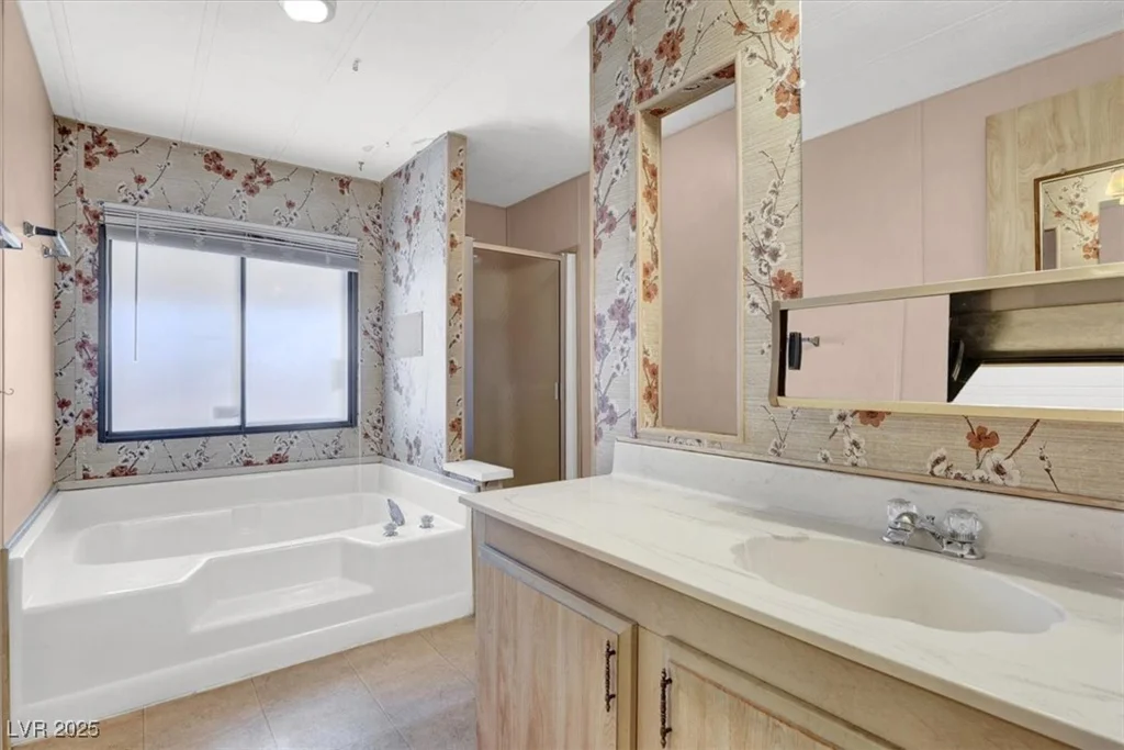 3361 Gulf Shores, Las Vegas, NV 89122