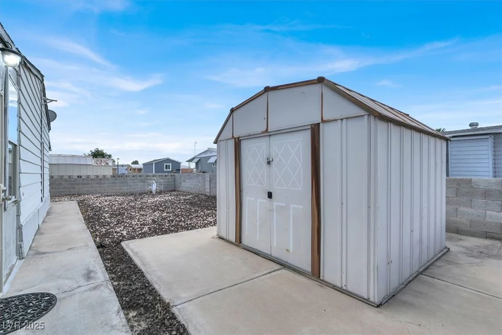 3361 Gulf Shores, Las Vegas, NV 89122