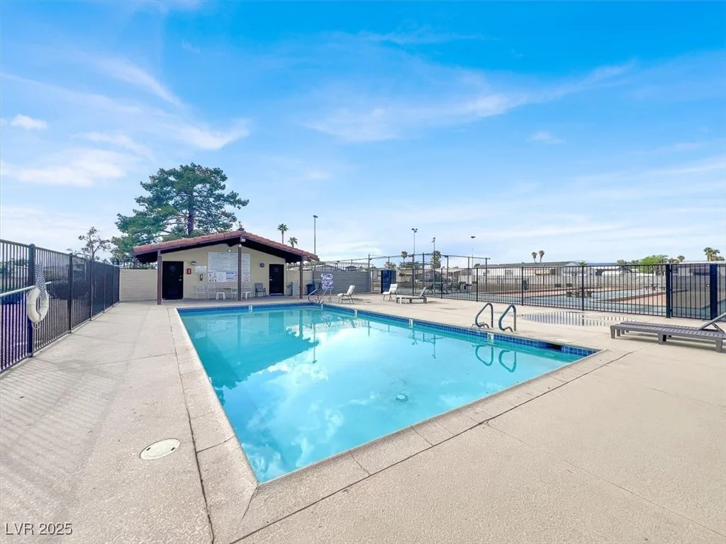 3361 Gulf Shores, Las Vegas, NV 89122
