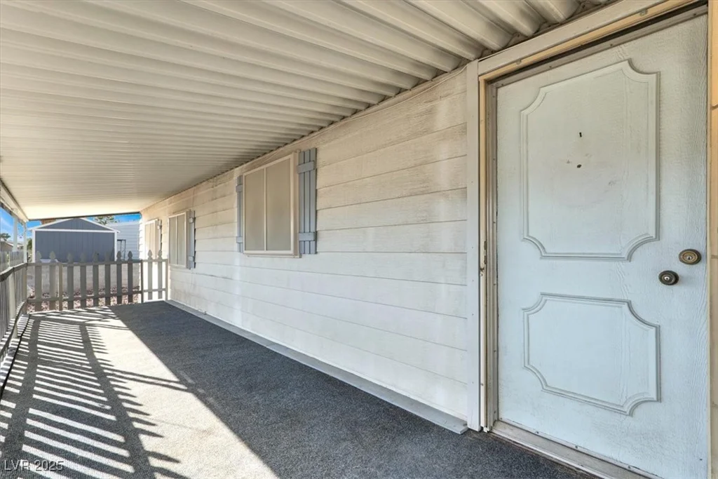 3361 Gulf Shores, Las Vegas, NV 89122