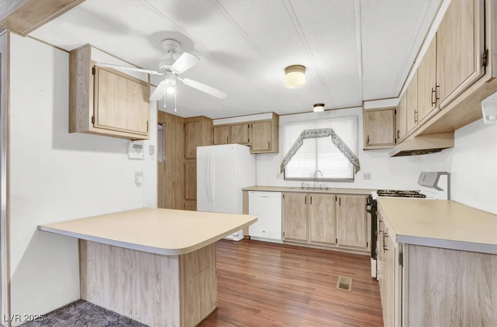 3361 Gulf Shores, Las Vegas, NV 89122