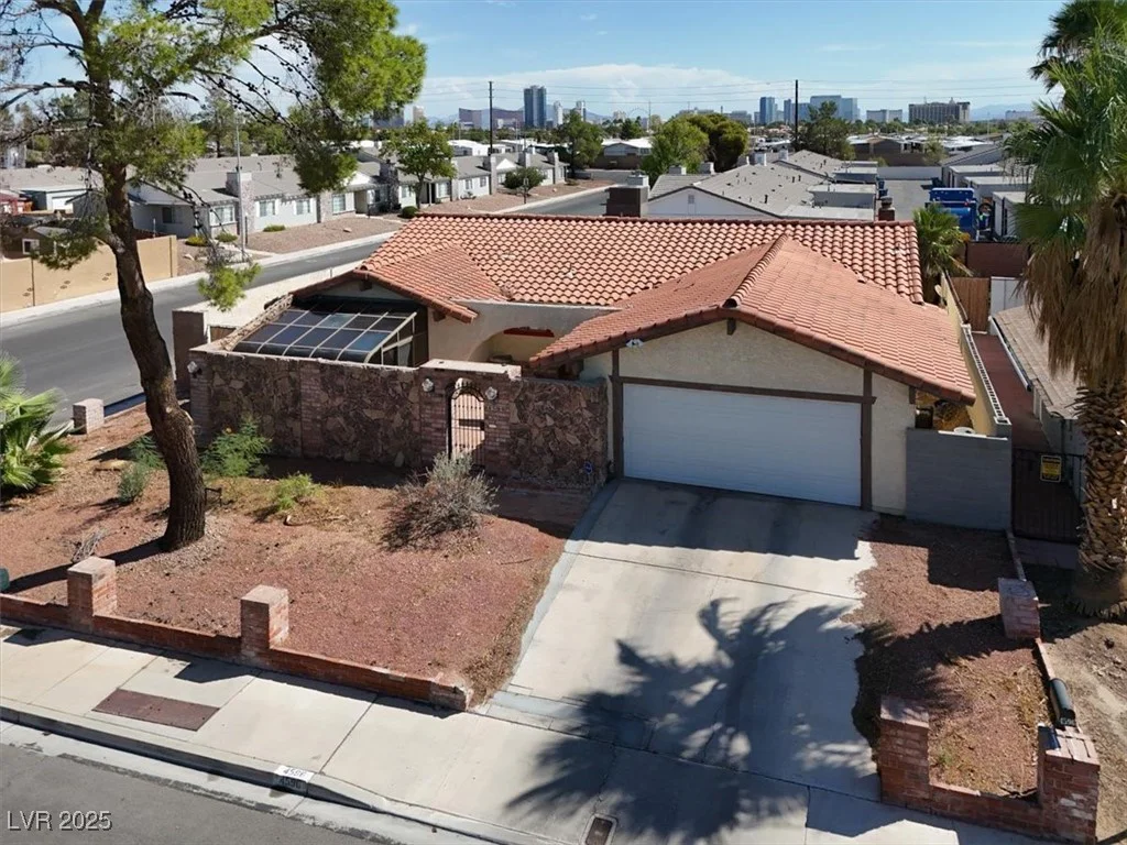4596 Eureka, Las Vegas, NV 89103