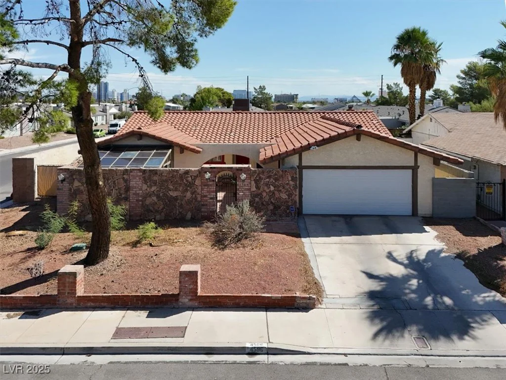 4596 Eureka, Las Vegas, NV 89103