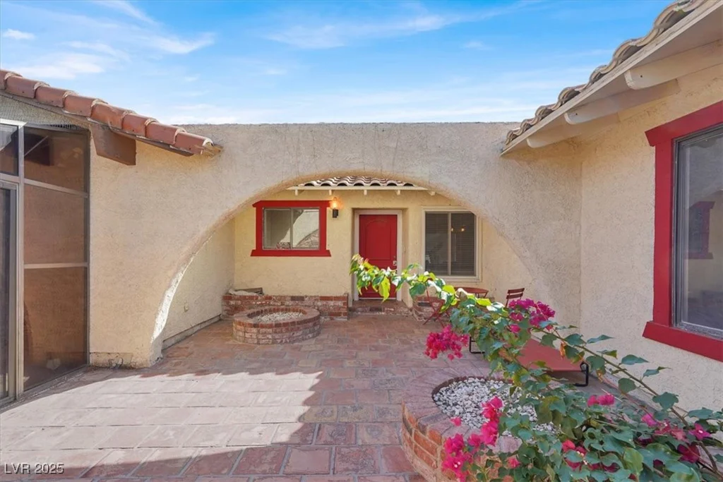 4596 Eureka, Las Vegas, NV 89103