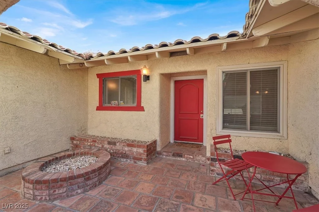 4596 Eureka, Las Vegas, NV 89103
