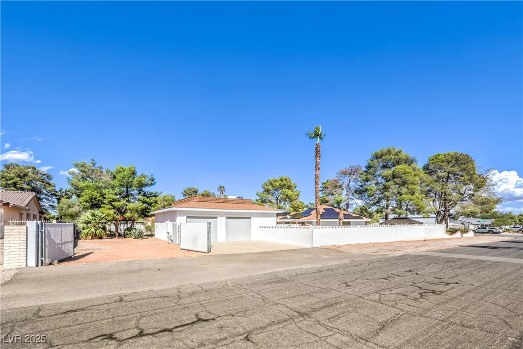 3195 Mann, Las Vegas, NV 89146