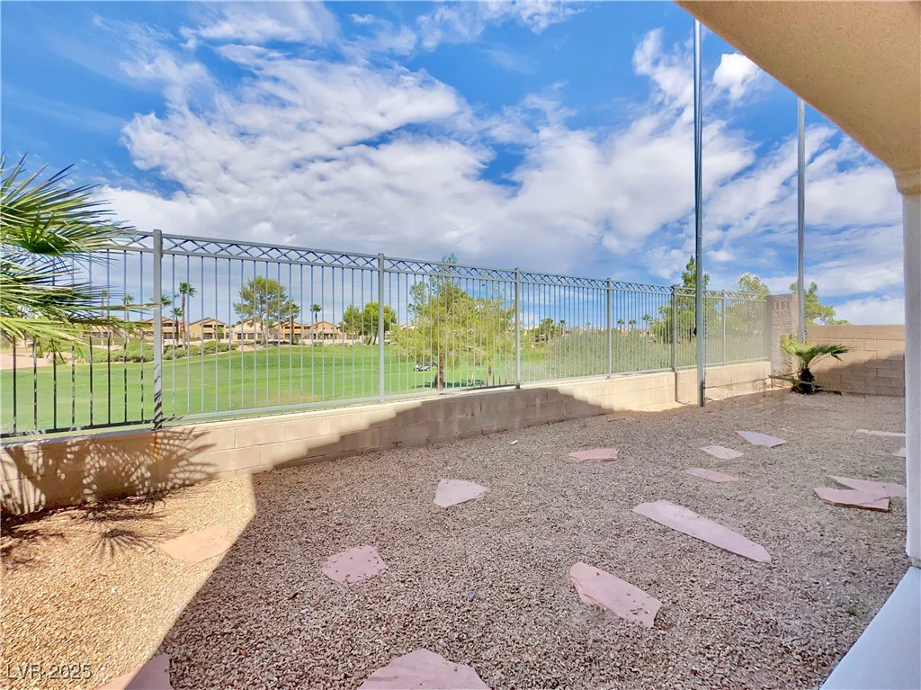 134 Crooked Putter, Las Vegas, NV 89148